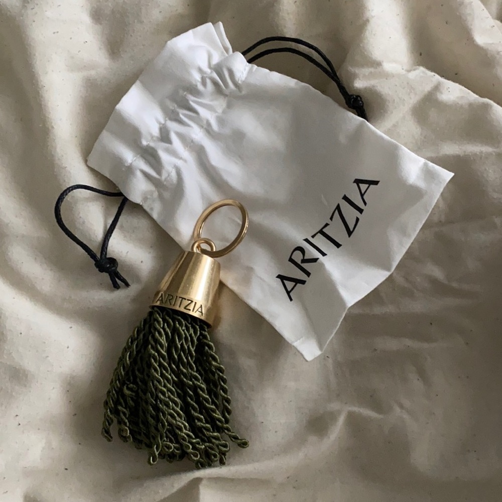 COPY - ARITZIA keychain